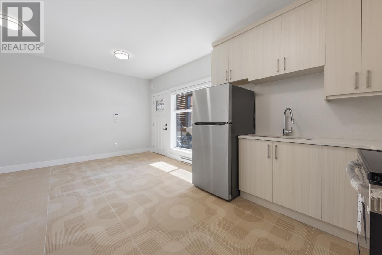 251 W 18th Street, North Vancouver, British Columbia  V7M 1W7 - Photo 31 - R2821344