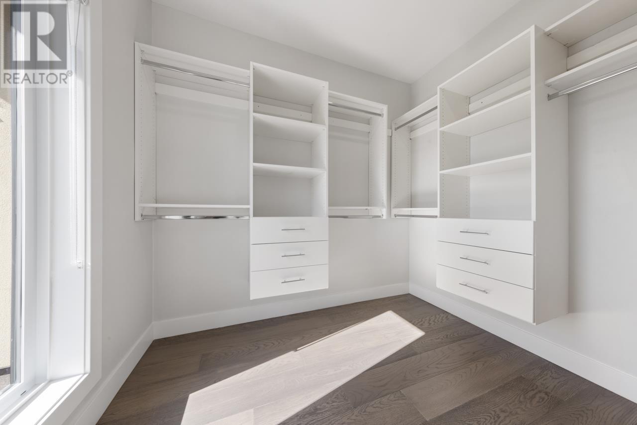 251 W 18th Street, North Vancouver, British Columbia  V7M 1W7 - Photo 23 - R2821344