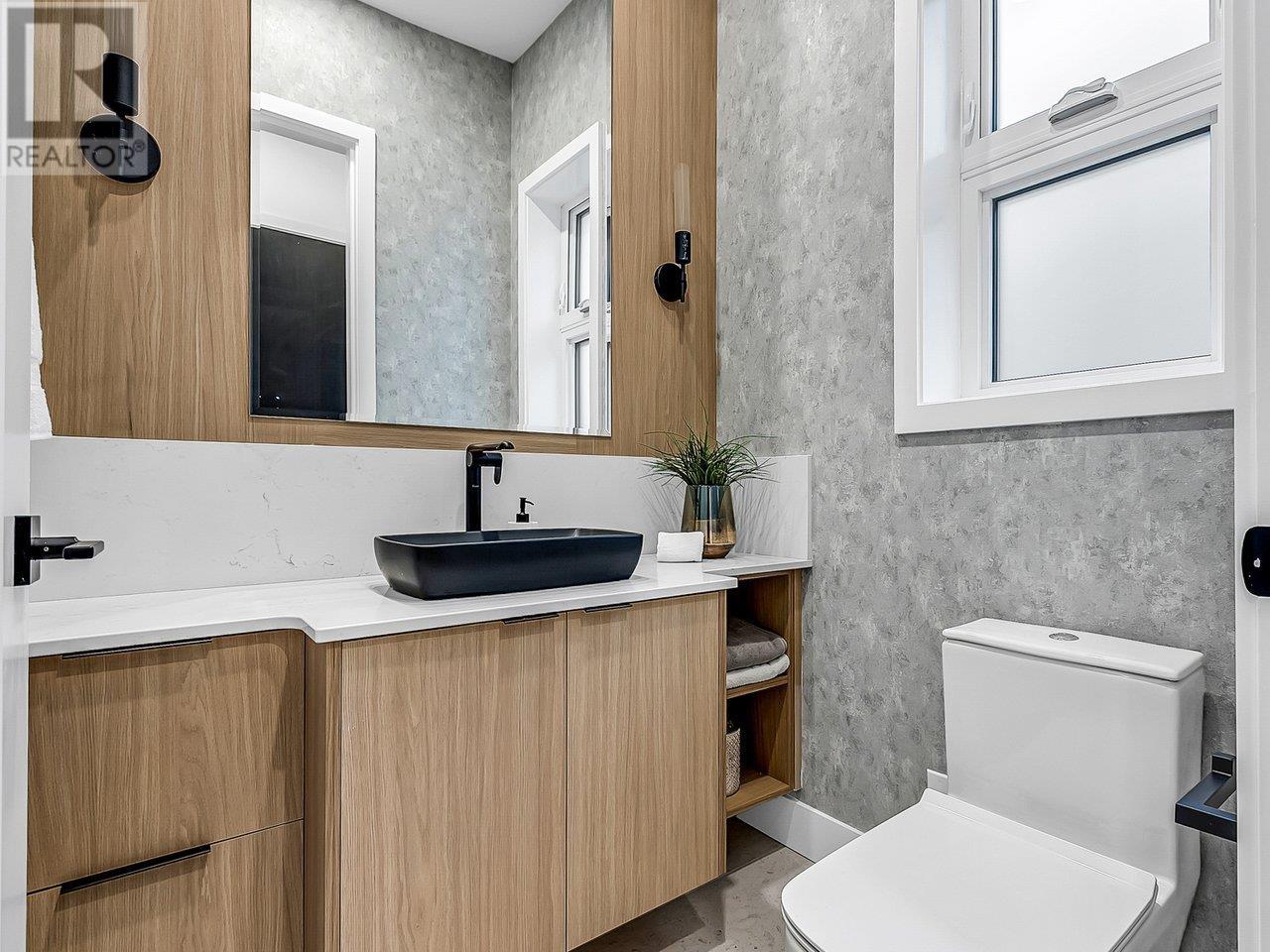 965 E 15 Avenue, Vancouver, British Columbia  V5T 2S3 - Photo 12 - R2821256