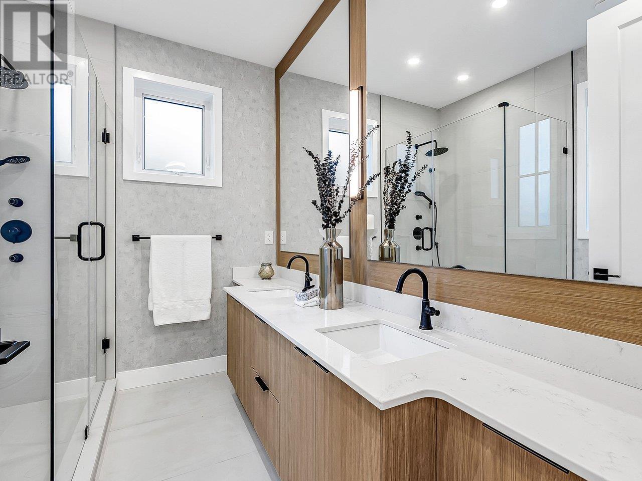 965 E 15 Avenue, Vancouver, British Columbia  V5T 2S3 - Photo 18 - R2821256