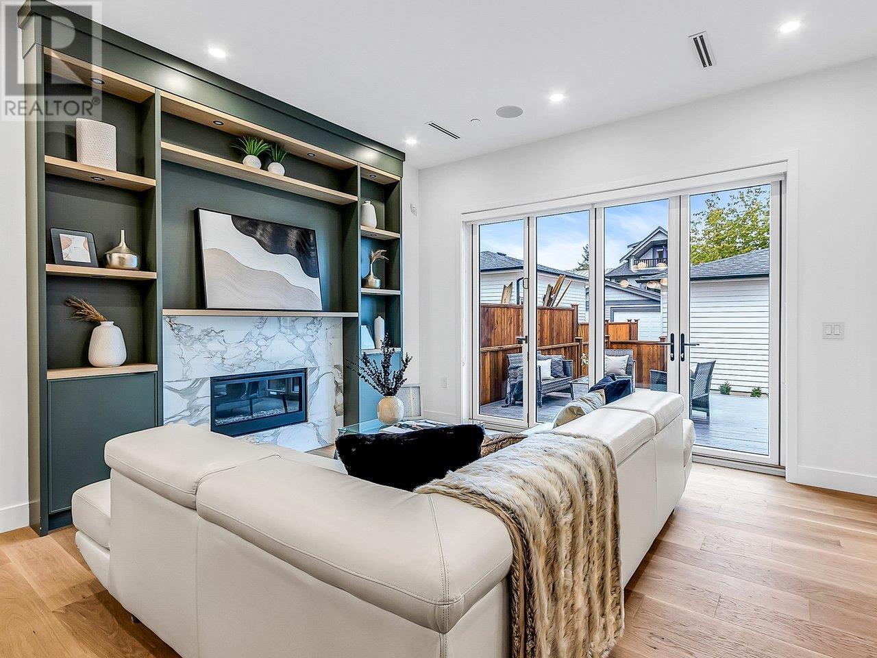 965 E 15 Avenue, Vancouver, British Columbia  V5T 2S3 - Photo 8 - R2821256