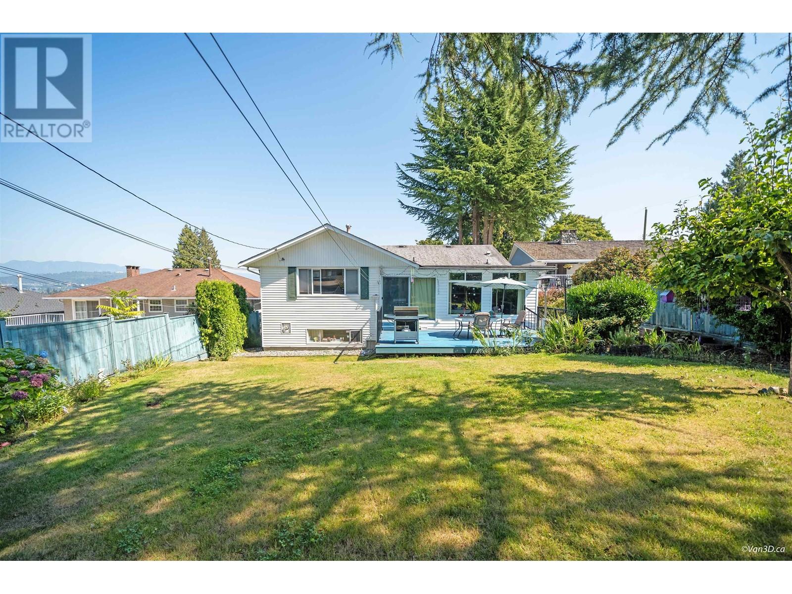 5681 Sardis Crescent, Burnaby, British Columbia  V5H 3K4 - Photo 7 - R2819586