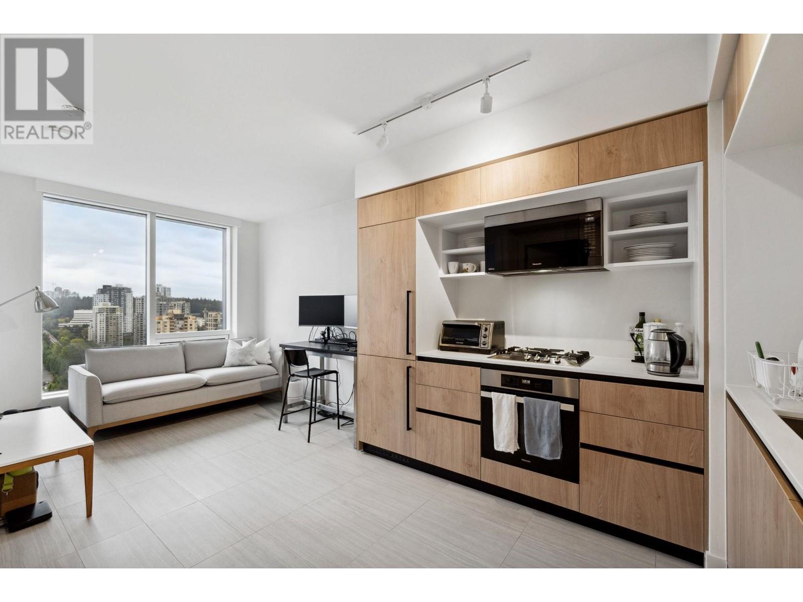 1805 5058 Joyce Street, Vancouver, British Columbia  V5R 0J9 - Photo 1 - R2820300