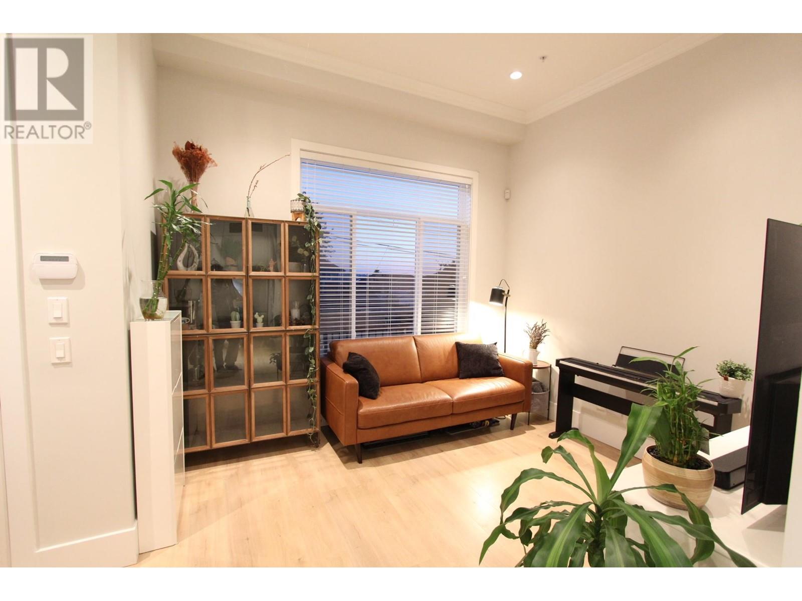 3 3868 Pender Street, Burnaby, British Columbia  V5C 2L5 - Photo 9 - R2819124