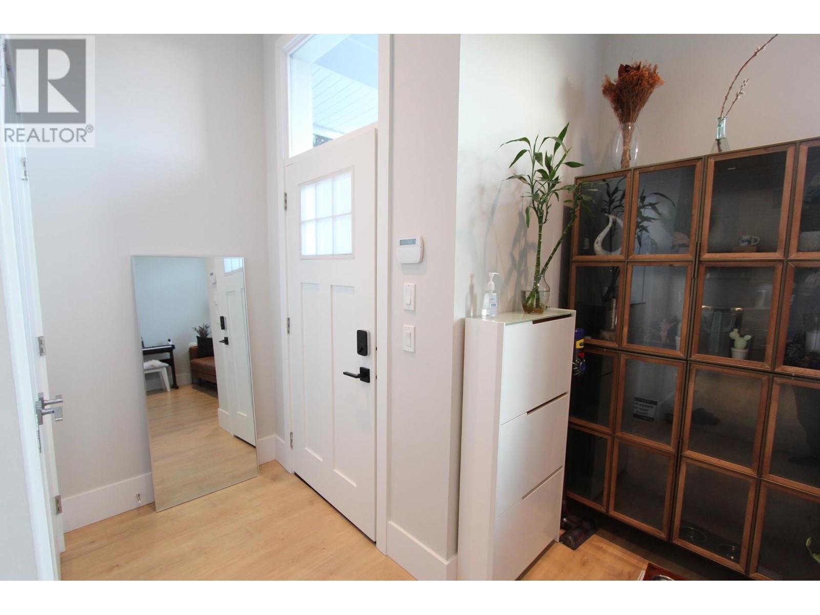 3 3868 Pender Street, Burnaby, British Columbia  V5C 2L5 - Photo 7 - R2819124