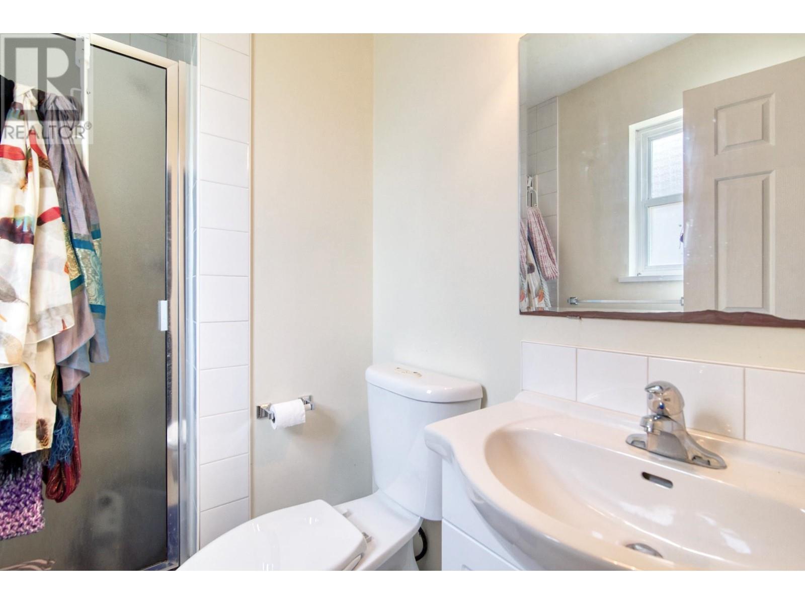 5866c Turnstone Crescent, Sechelt, British Columbia  V7Z 0L9 - Photo 13 - R2821604