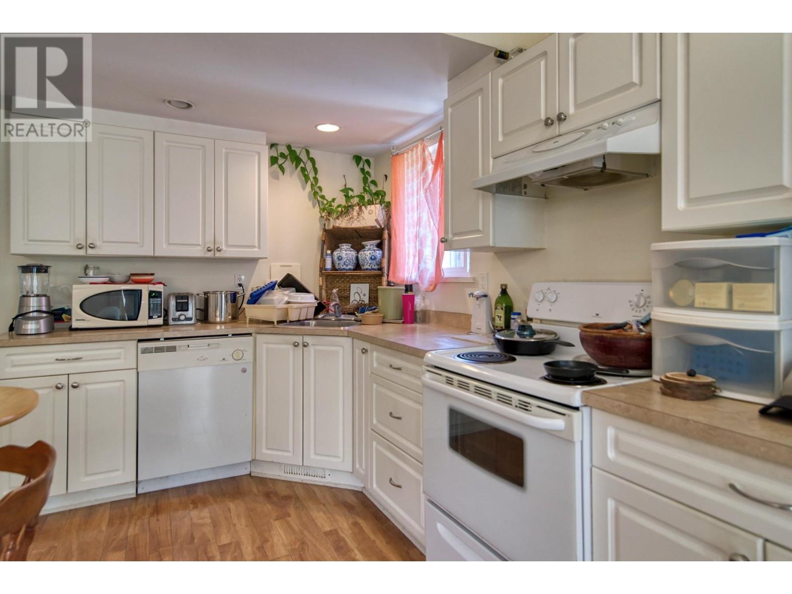 5866c Turnstone Crescent, Sechelt, British Columbia  V7Z 0L9 - Photo 18 - R2821604