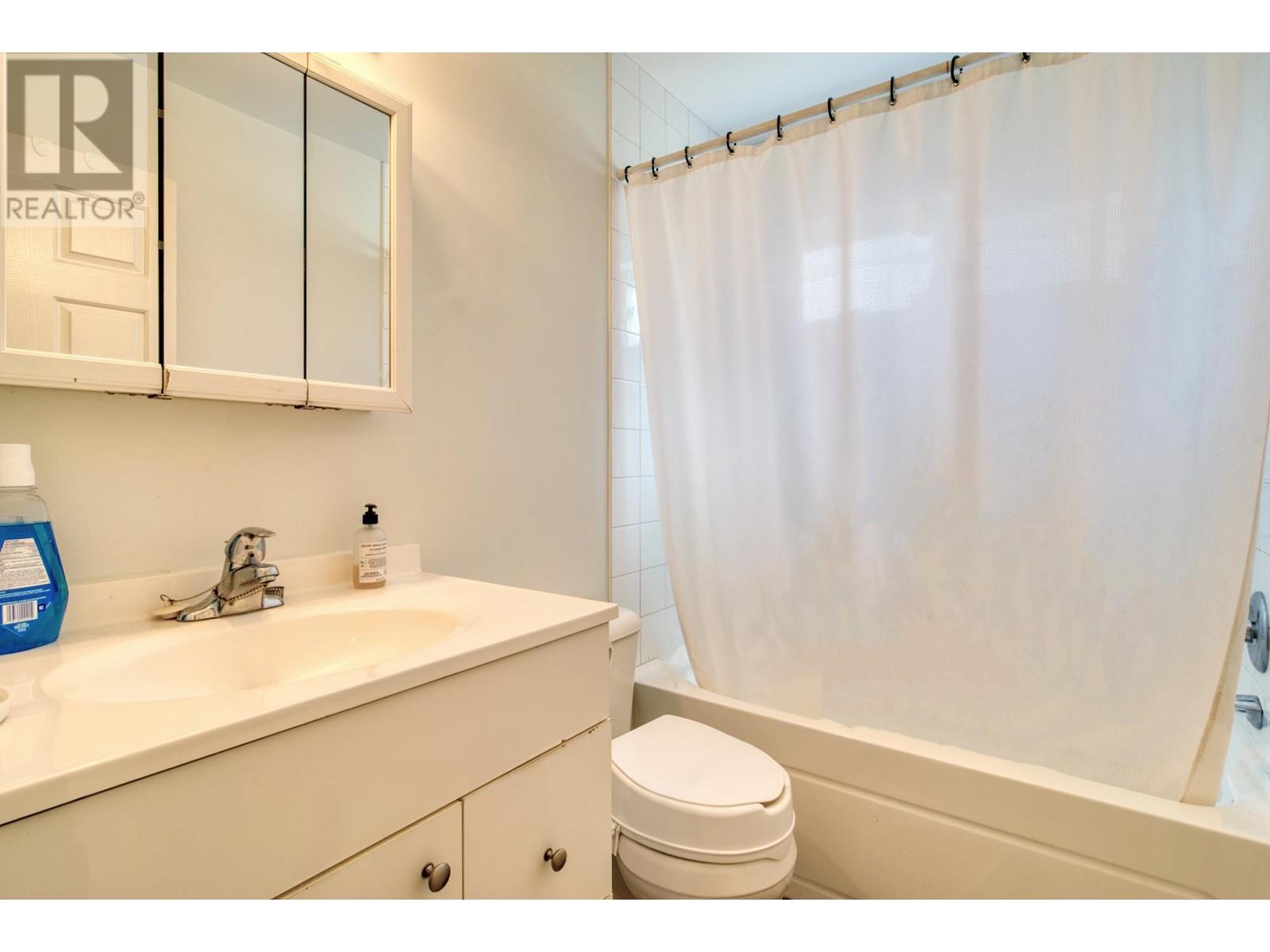 5866c Turnstone Crescent, Sechelt, British Columbia  V7Z 0L9 - Photo 19 - R2821604