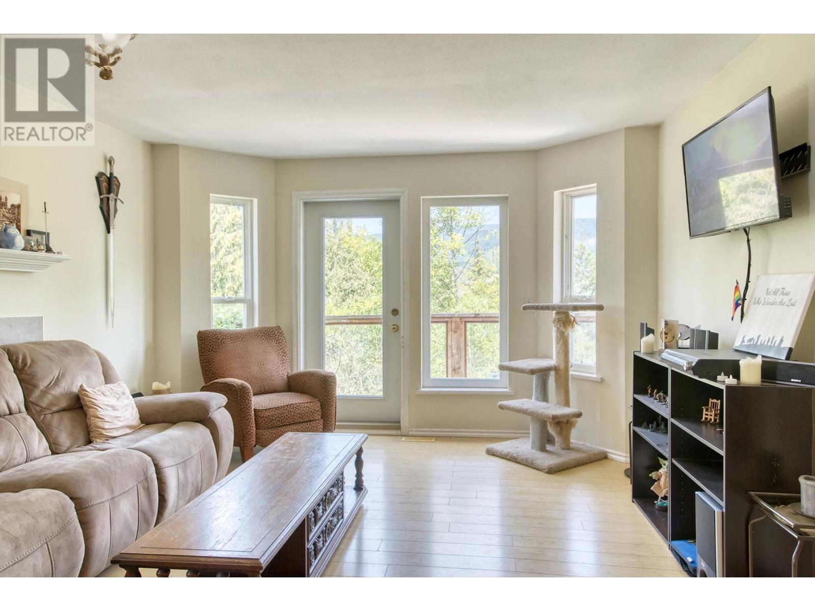 5866c Turnstone Crescent, Sechelt, British Columbia  V7Z 0L9 - Photo 8 - R2821604