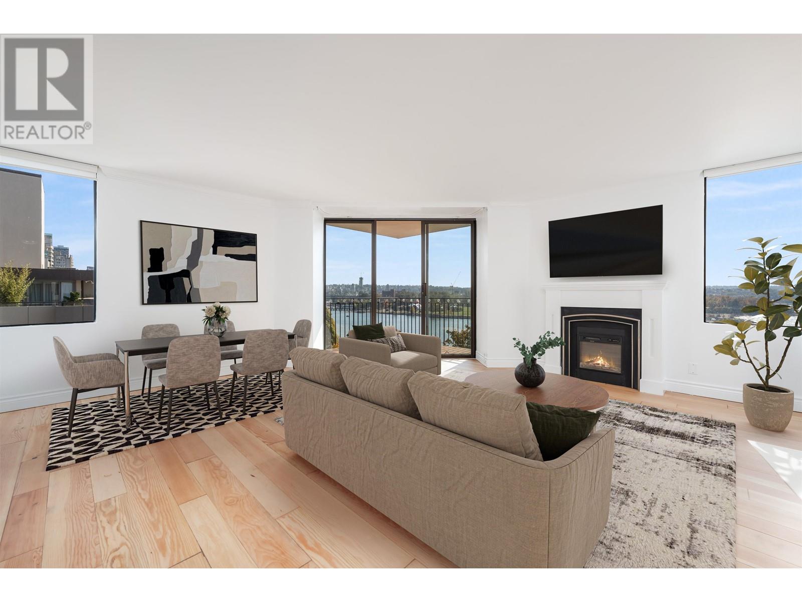 1201 1575 Beach Avenue, Vancouver, British Columbia  V6G 1Y5 - Photo 2 - R2821410