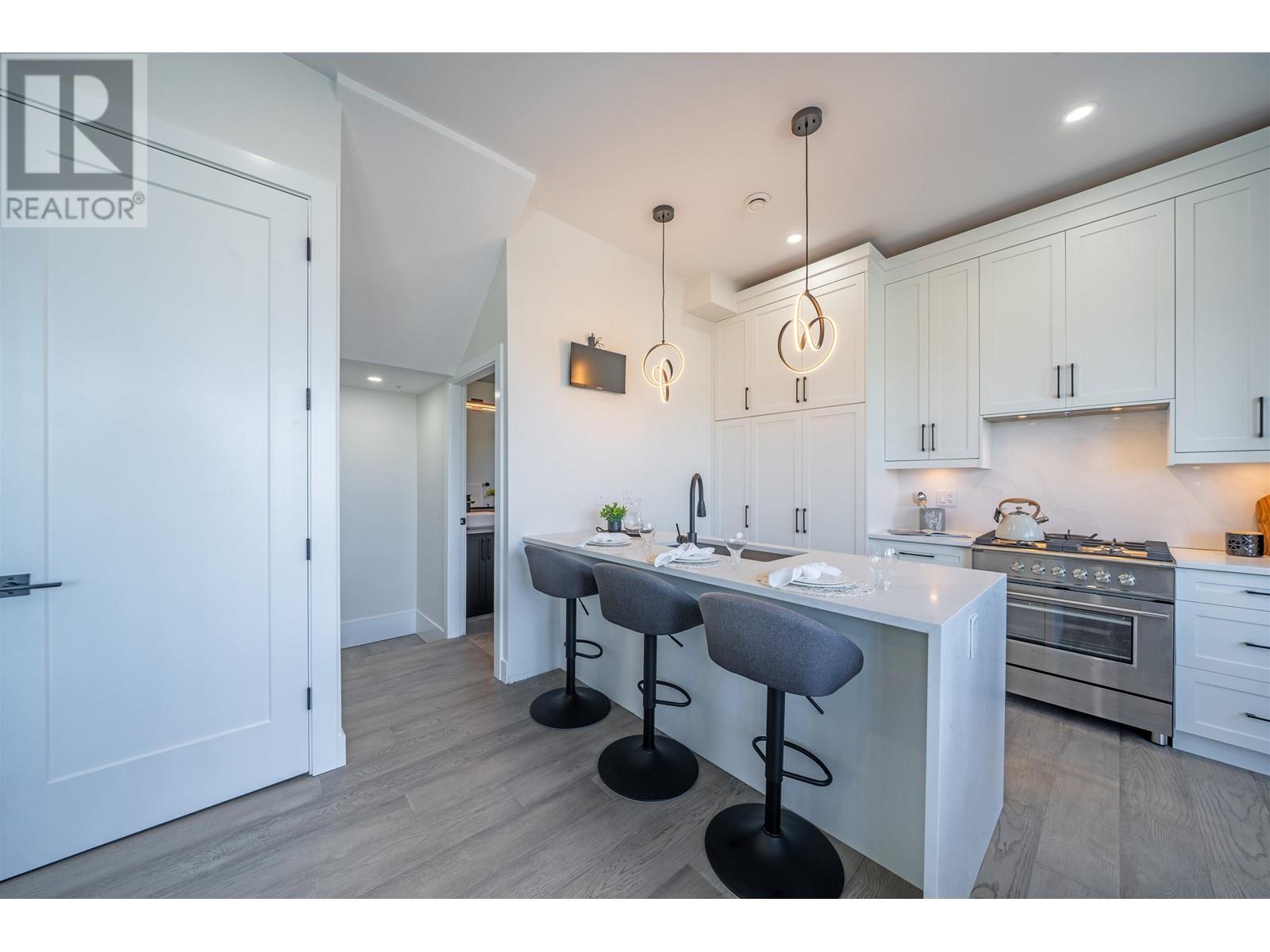 2681 E 4th Avenue, Vancouver, British Columbia  V5M 1K5 - Photo 4 - R2820927