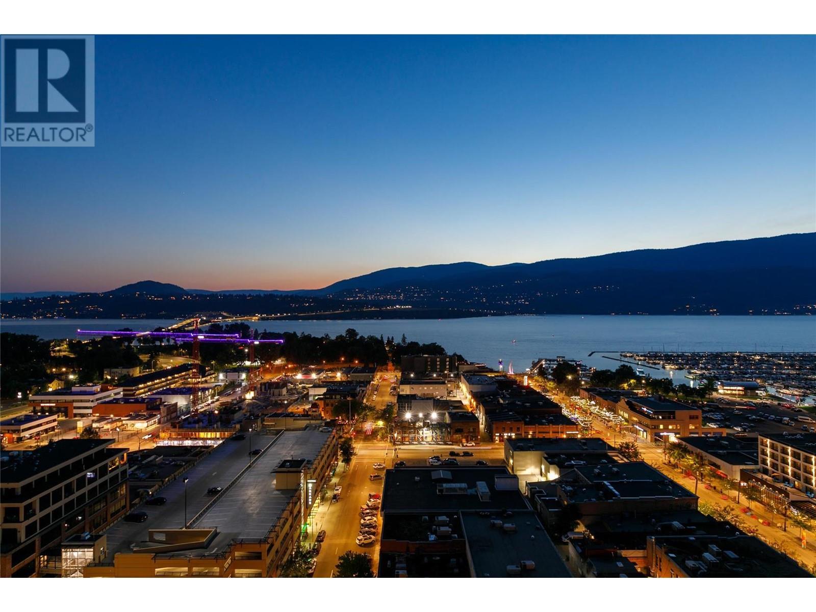 1588 Ellis Street Unit# PH1 Kelowna