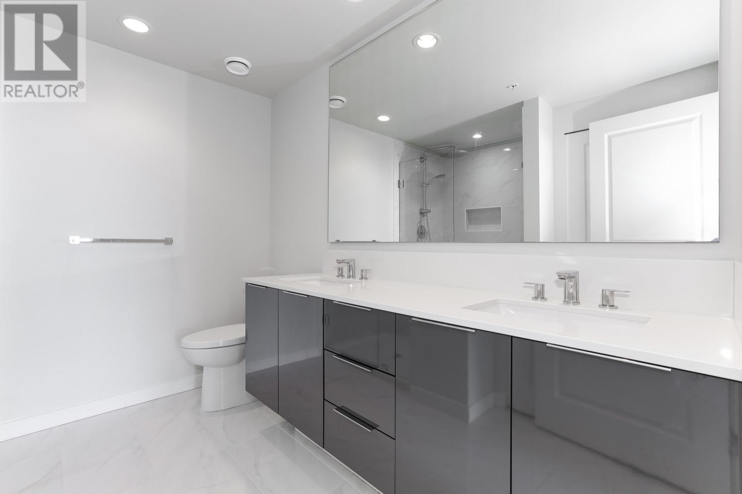 2304 3096 Windsor Gate, Coquitlam, British Columbia  V3B 0P4 - Photo 15 - R2821650
