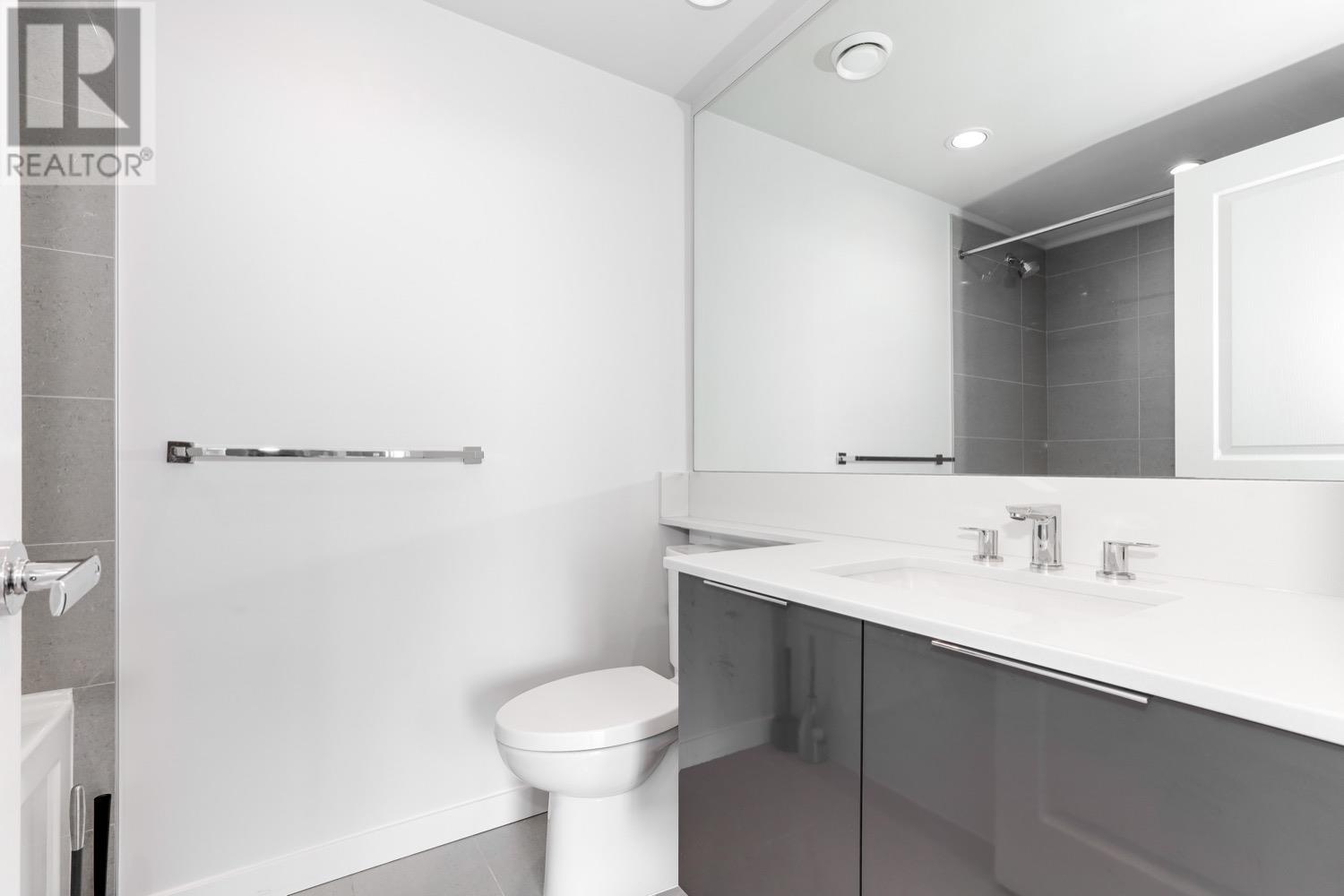 2304 3096 Windsor Gate, Coquitlam, British Columbia  V3B 0P4 - Photo 19 - R2821650