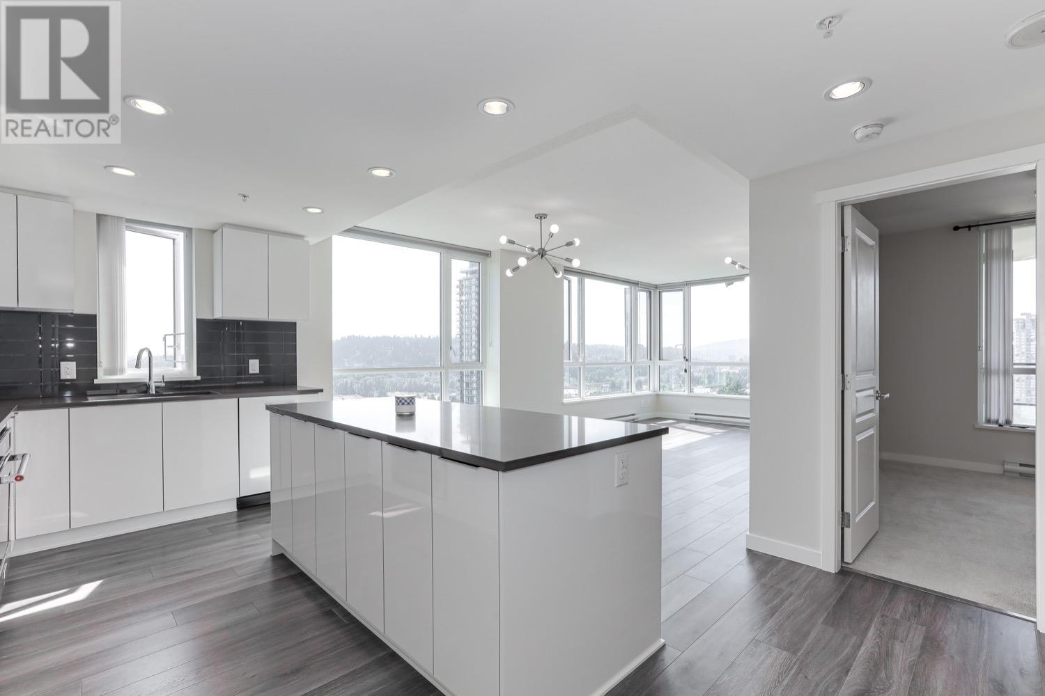 2304 3096 Windsor Gate, Coquitlam, British Columbia  V3B 0P4 - Photo 6 - R2821650
