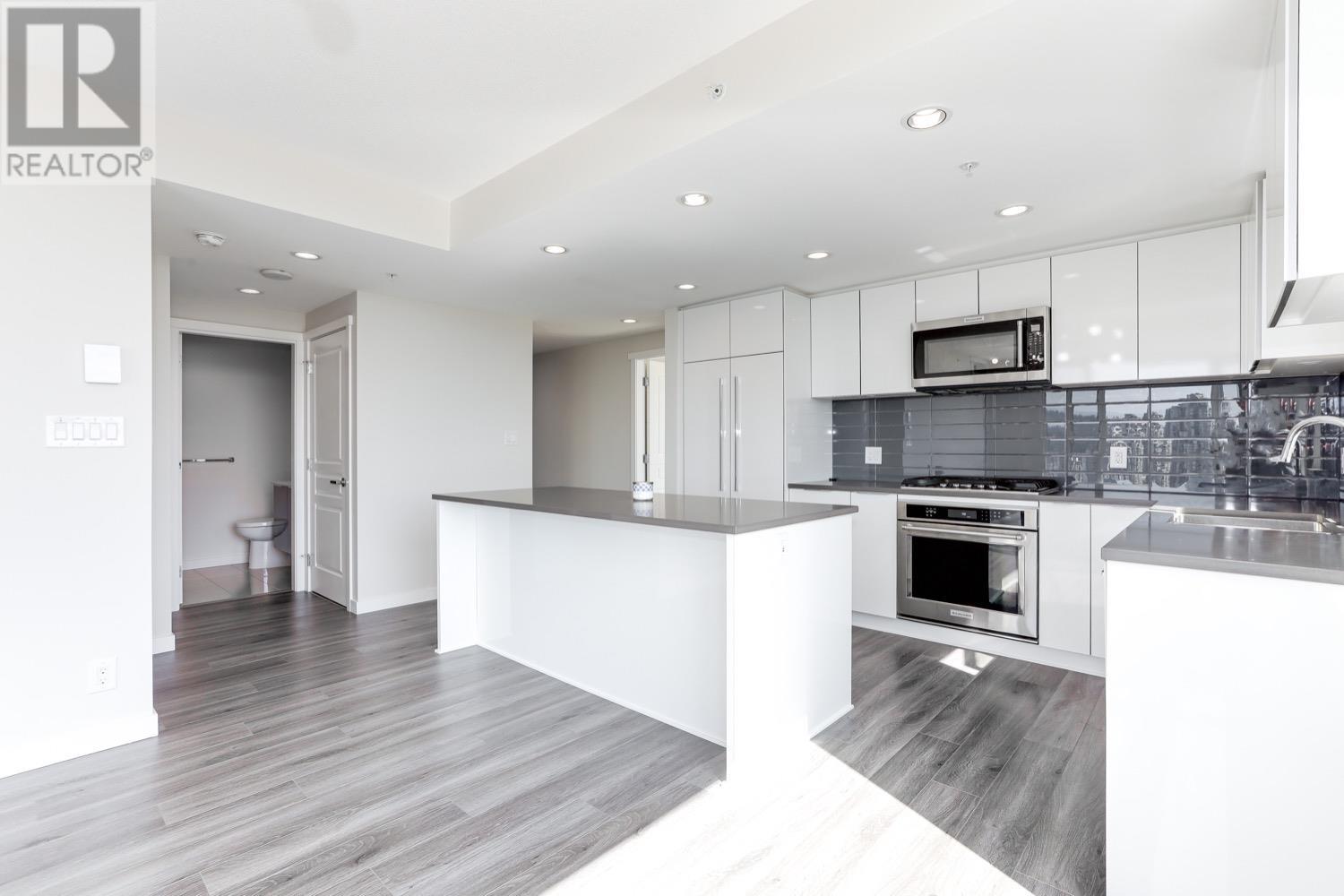 2304 3096 Windsor Gate, Coquitlam, British Columbia  V3B 0P4 - Photo 9 - R2821650