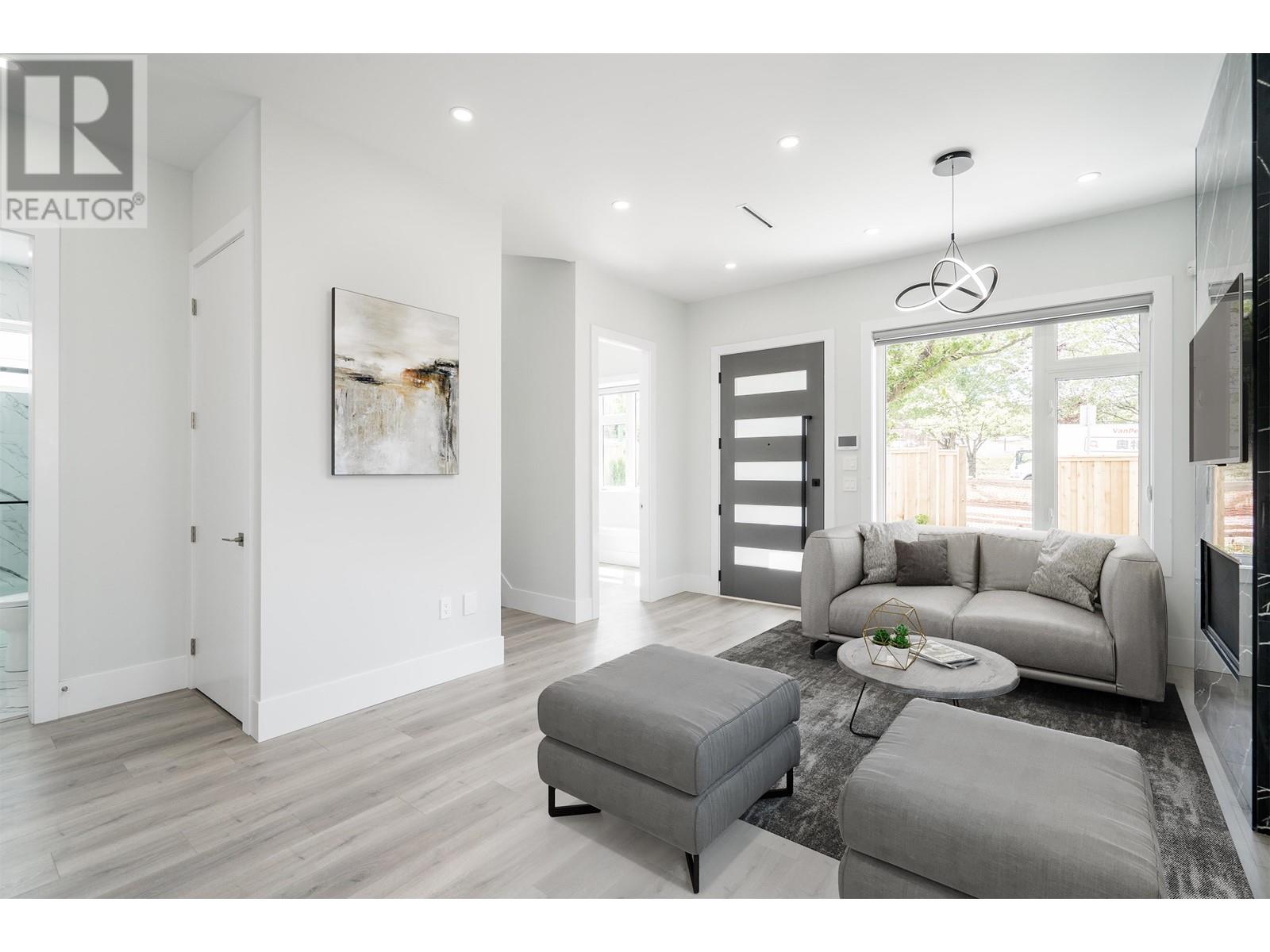 4820 Boundary Road, Burnaby, British Columbia  V5R 2N8 - Photo 10 - R2821657