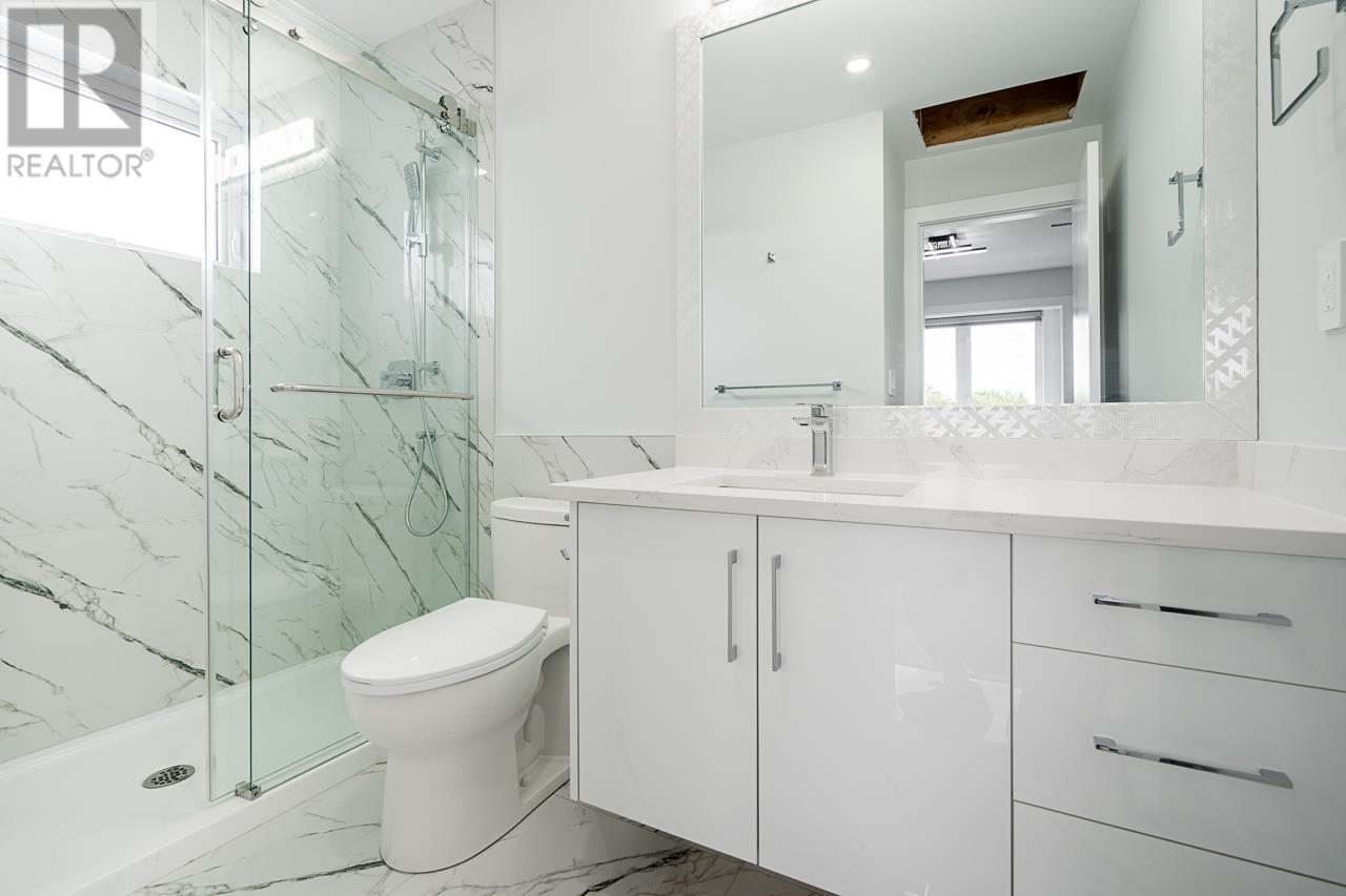 4820 Boundary Road, Burnaby, British Columbia  V5R 2N8 - Photo 15 - R2821657