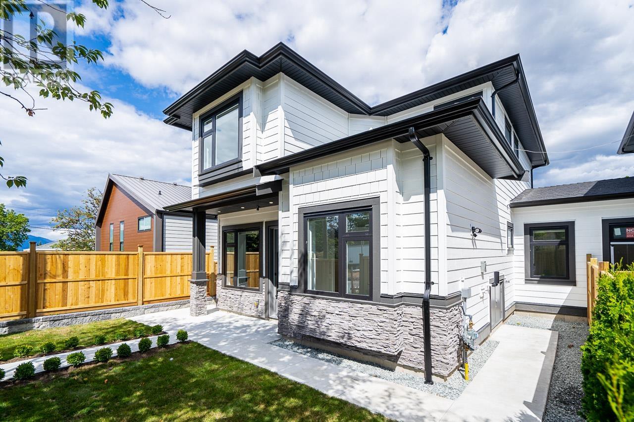 4820 Boundary Road, Burnaby, British Columbia  V5R 2N8 - Photo 3 - R2821657