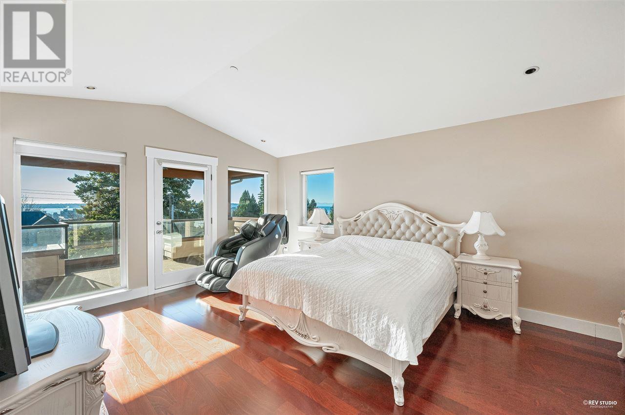 2145 Kings Avenue, West Vancouver, British Columbia  V7V 2B9 - Photo 21 - R2821611