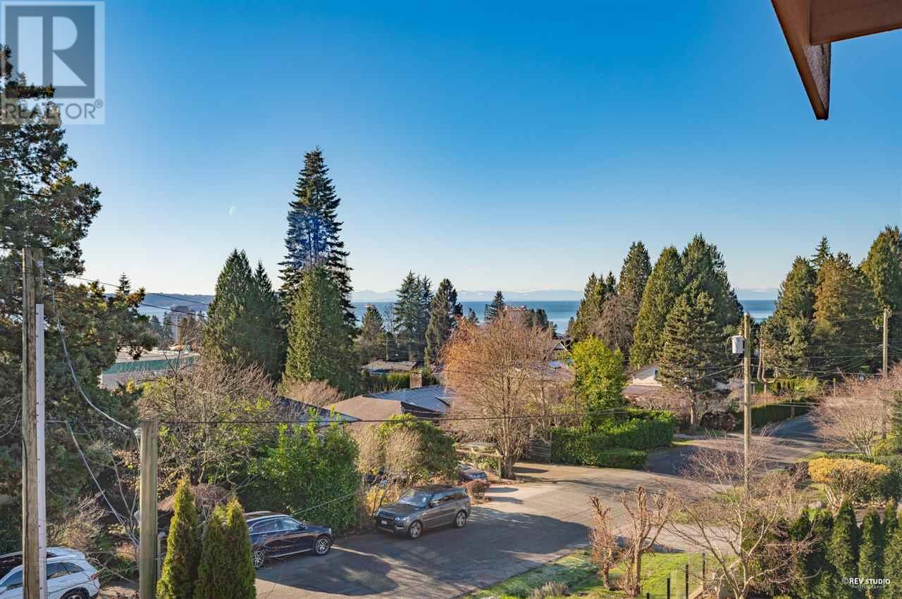 2145 Kings Avenue, West Vancouver, British Columbia  V7V 2B9 - Photo 25 - R2821611