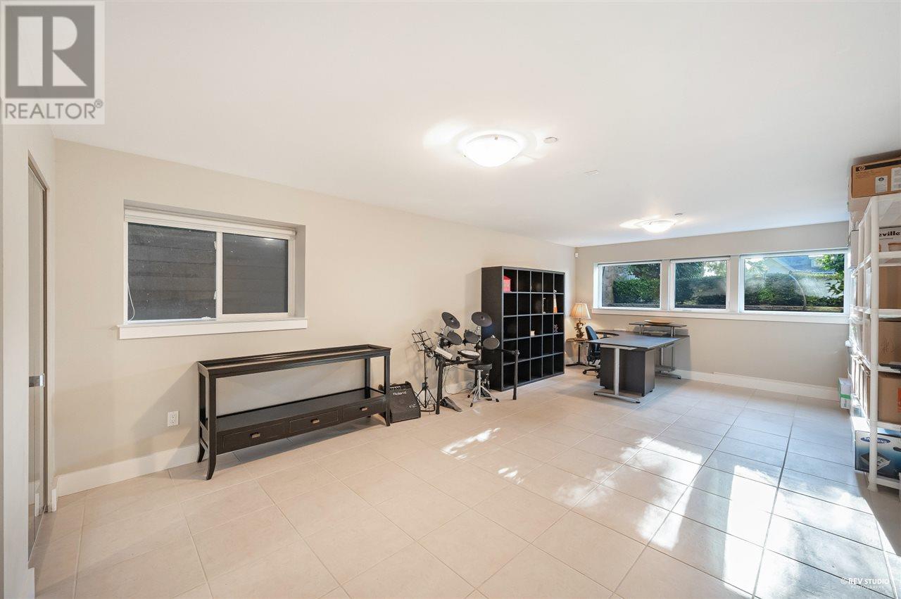 2145 Kings Avenue, West Vancouver, British Columbia  V7V 2B9 - Photo 30 - R2821611