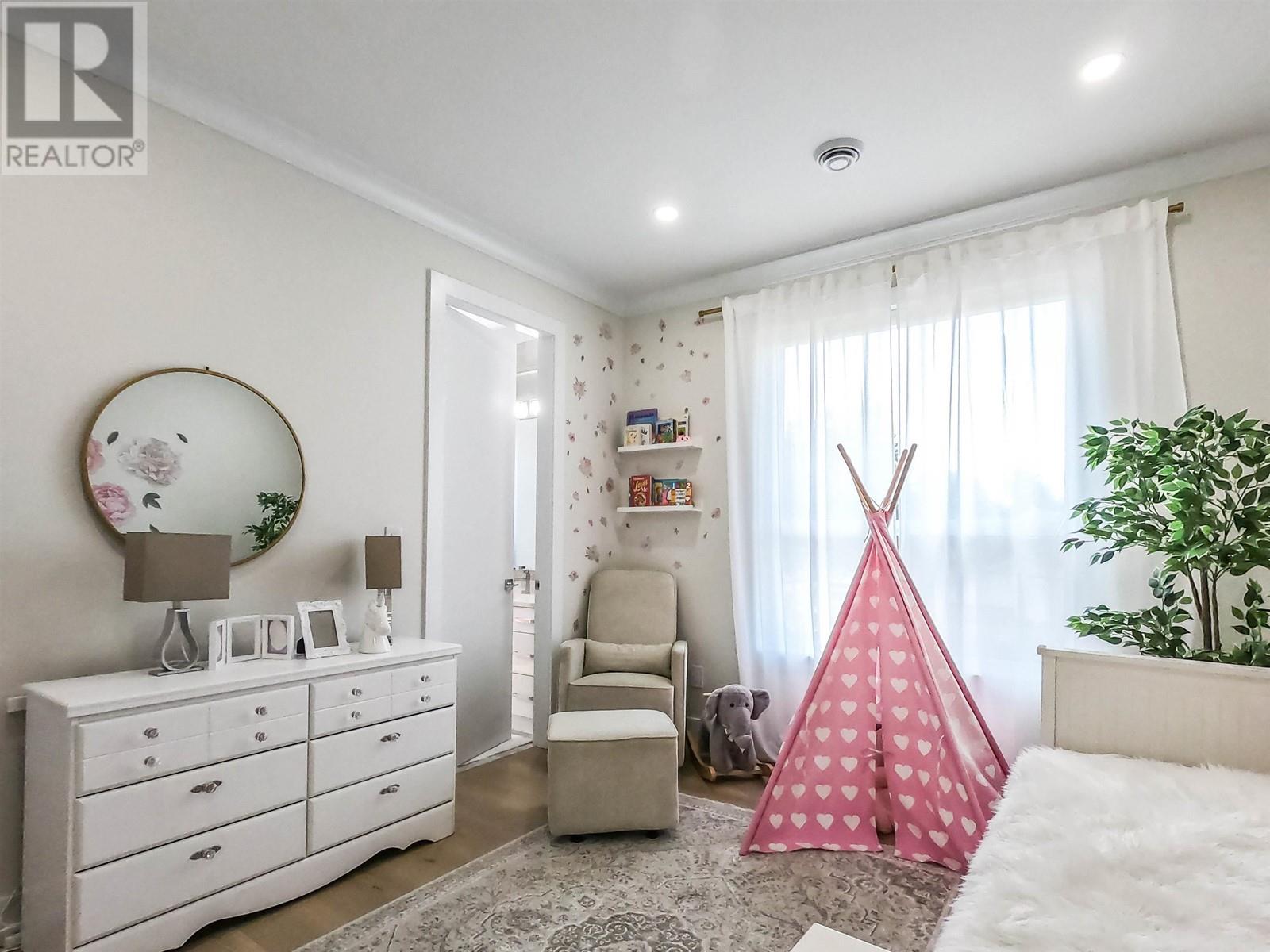 5701 16 Avenue, Tsawwassen, British Columbia  V4L 1G8 - Photo 11 - R2821629