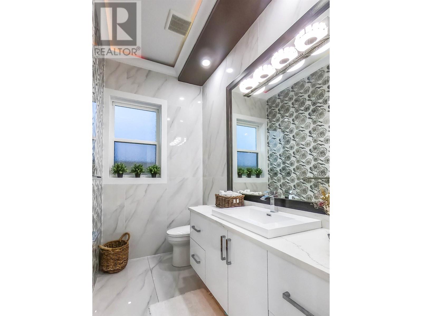 5701 16 Avenue, Tsawwassen, British Columbia  V4L 1G8 - Photo 13 - R2821629