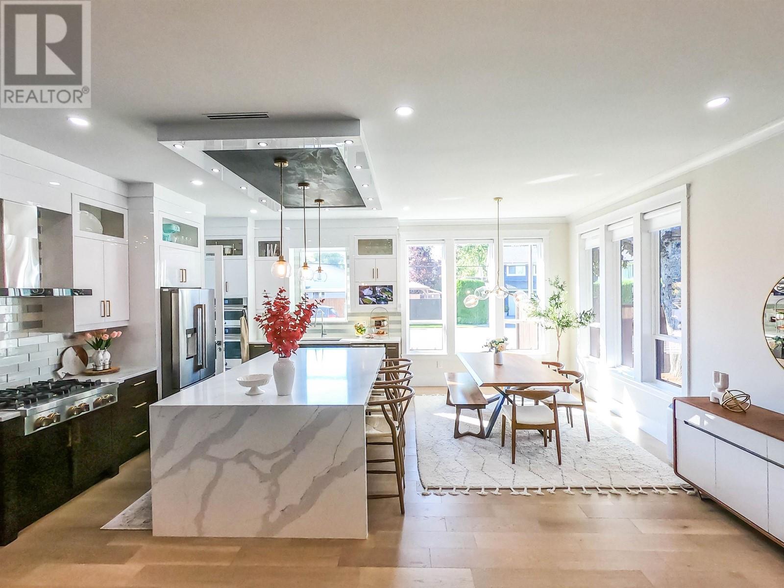 5701 16 Avenue, Tsawwassen, British Columbia  V4L 1G8 - Photo 3 - R2821629