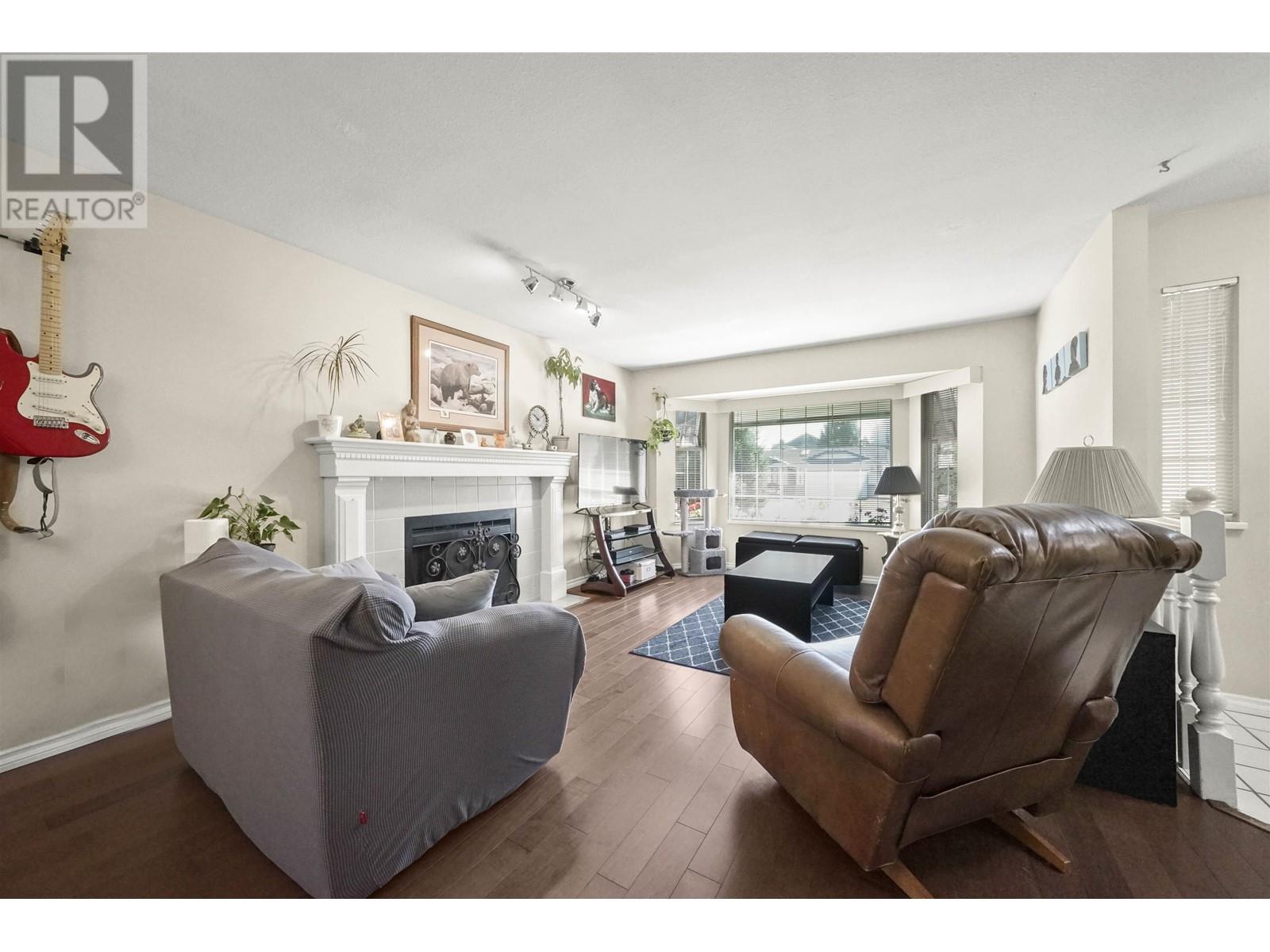 12295 193 Street, Pitt Meadows, British Columbia  V3Y 2K2 - Photo 2 - R2821647