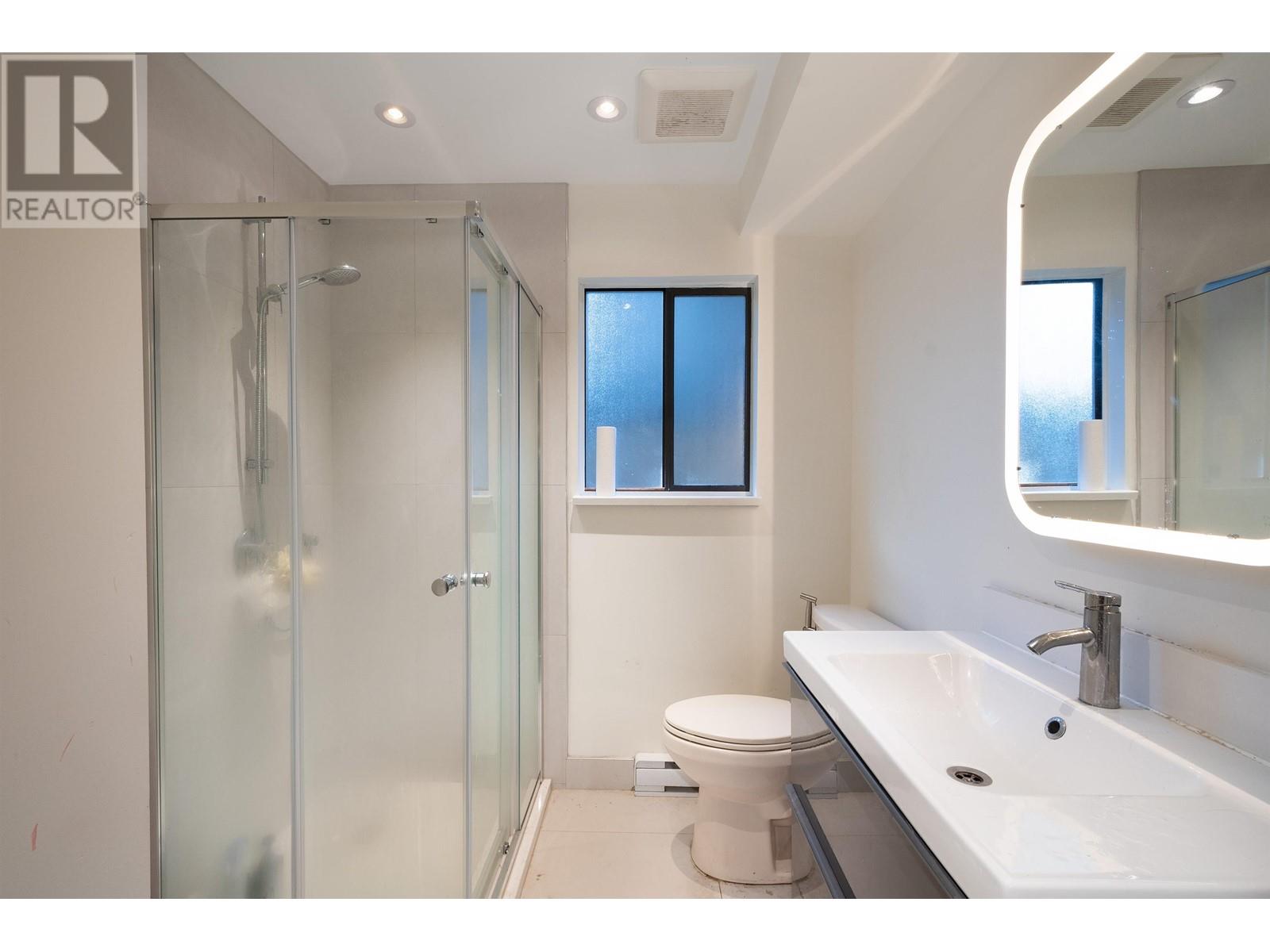 2060 W Keith Road, North Vancouver, British Columbia  V7P 1Z3 - Photo 32 - R2821648