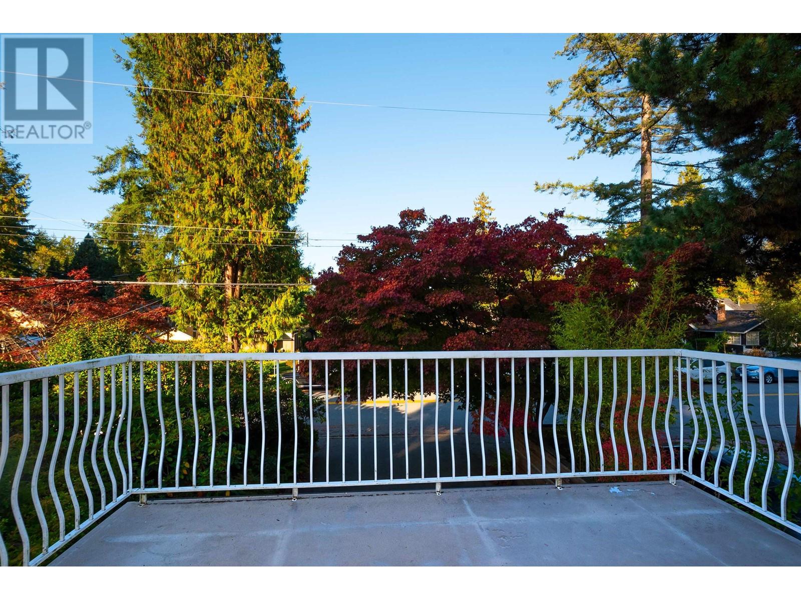 2060 W Keith Road, North Vancouver, British Columbia  V7P 1Z3 - Photo 8 - R2821648