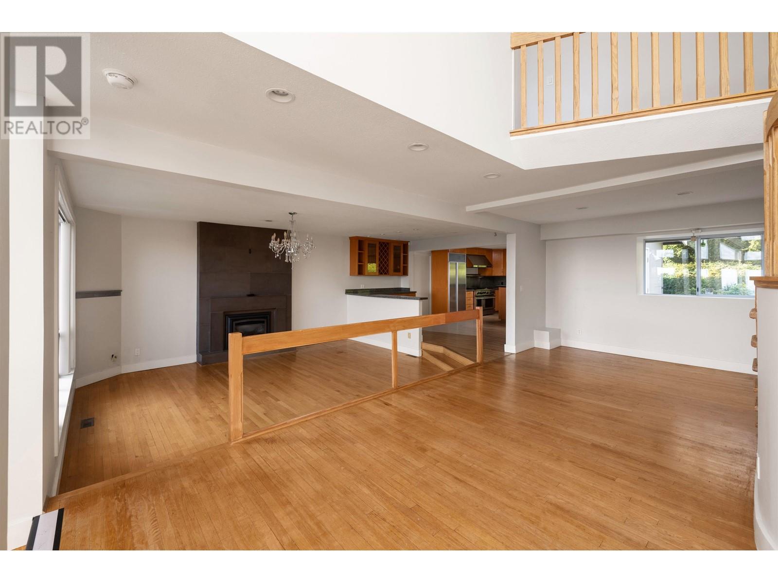 1565 Vinson Creek Road, West Vancouver, British Columbia  V7S 2Y4 - Photo 8 - R2821649