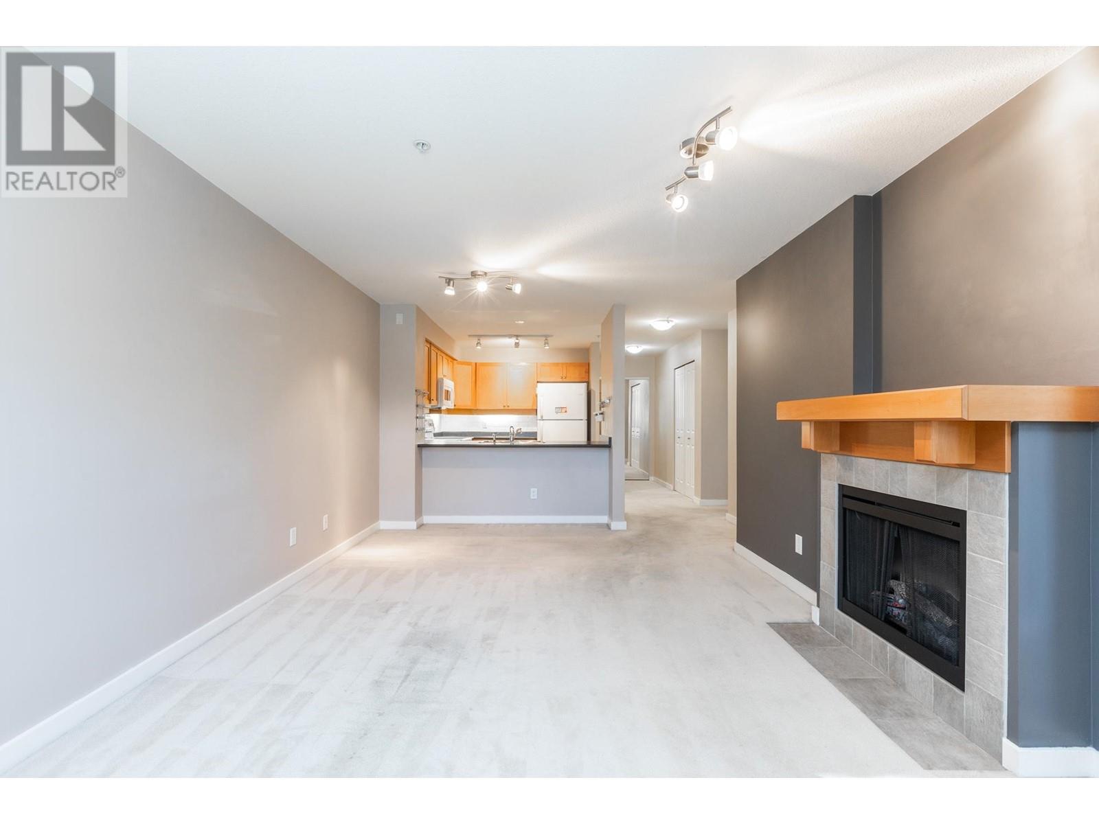 205 808 Sangster Place, New Westminster, British Columbia  V3L 5W3 - Photo 11 - R2820580