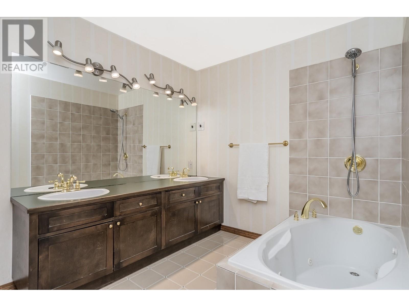 22520 132 Avenue, Maple Ridge, British Columbia  V4R 2R2 - Photo 26 - R2820624