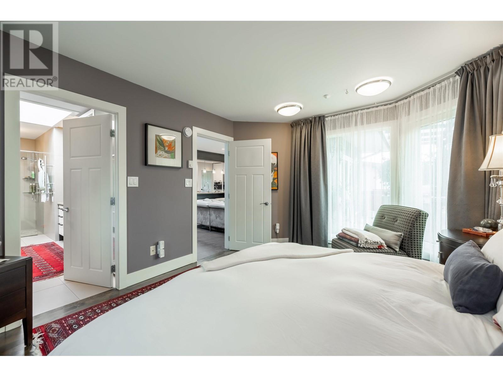 6058 Service Street, Burnaby, British Columbia  V5H 1V8 - Photo 4 - R2821144