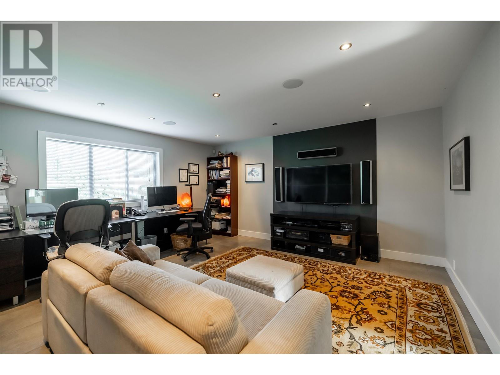6058 Service Street, Burnaby, British Columbia  V5H 1V8 - Photo 22 - R2821144