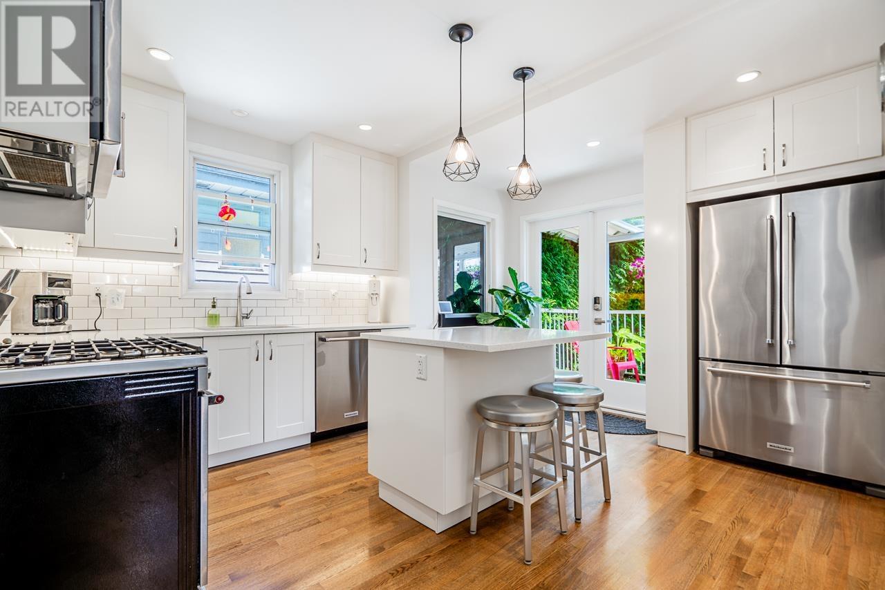 1286 Renfrew Street, Vancouver, British Columbia  V5K 4B9 - Photo 2 - R2818858