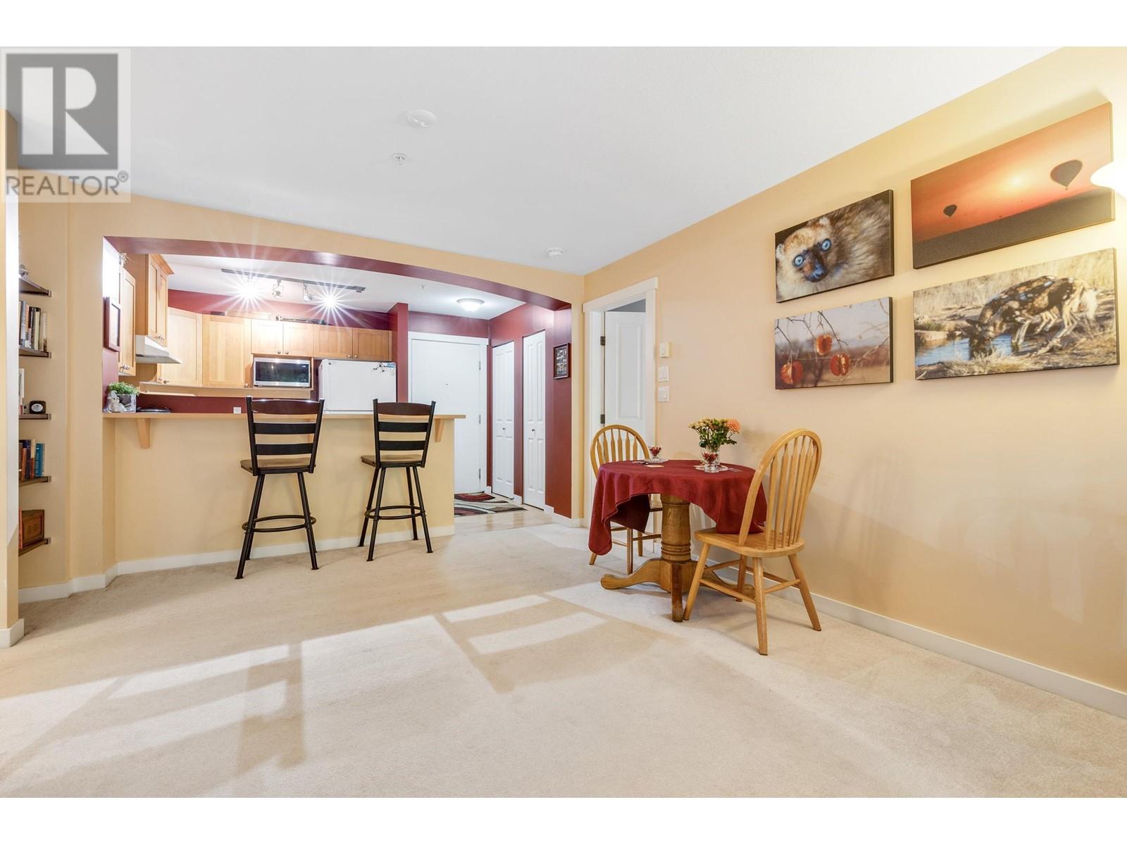 #205 1420 Parkway Boulevard, Coquitlam, British Columbia  V3E 3J6 - Photo 5 - R2821461
