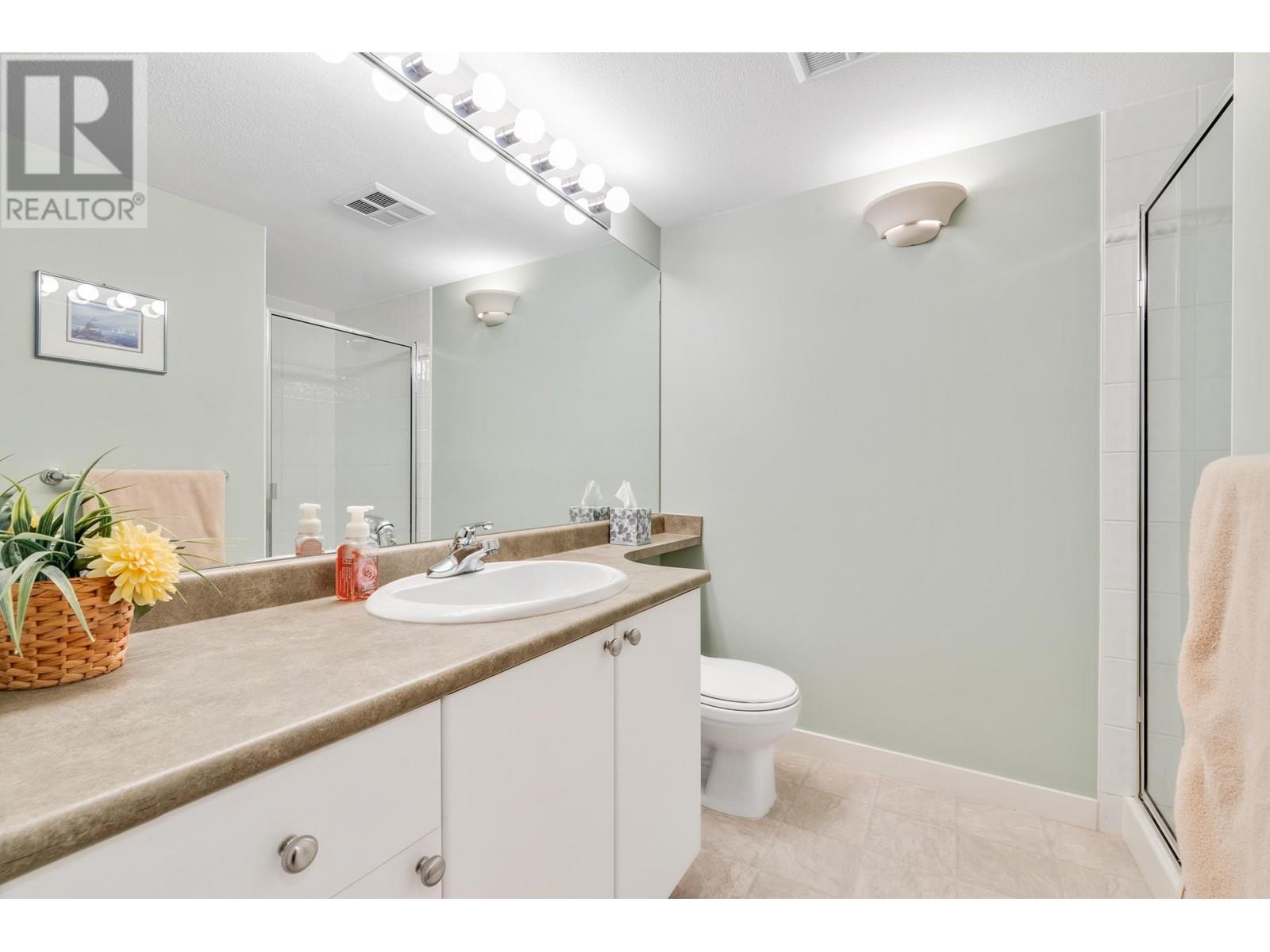 #205 1420 Parkway Boulevard, Coquitlam, British Columbia  V3E 3J6 - Photo 14 - R2821461
