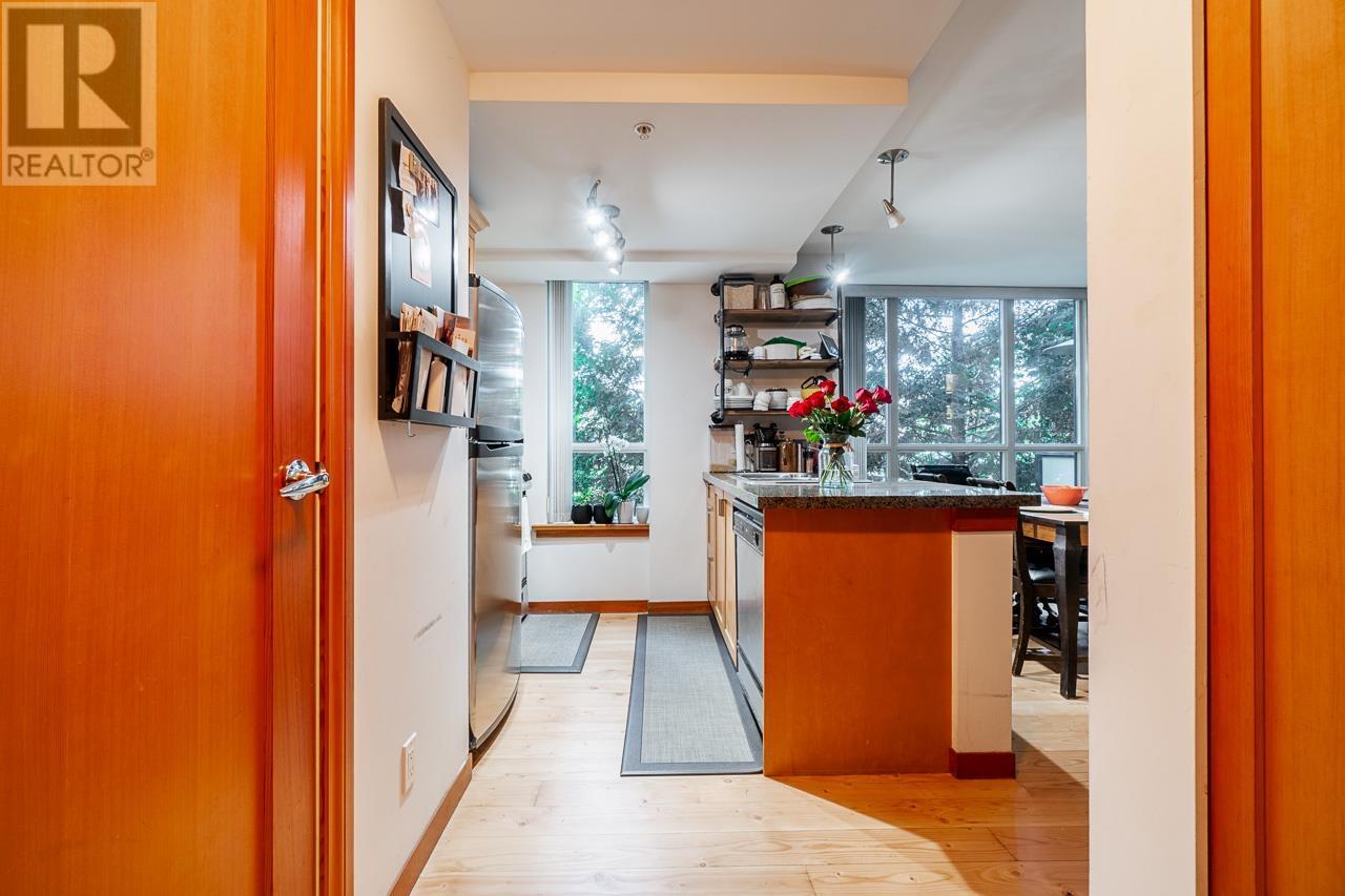 110 7 Rialto Court, New Westminster, British Columbia  V3M 7A8 - Photo 5 - R2820425