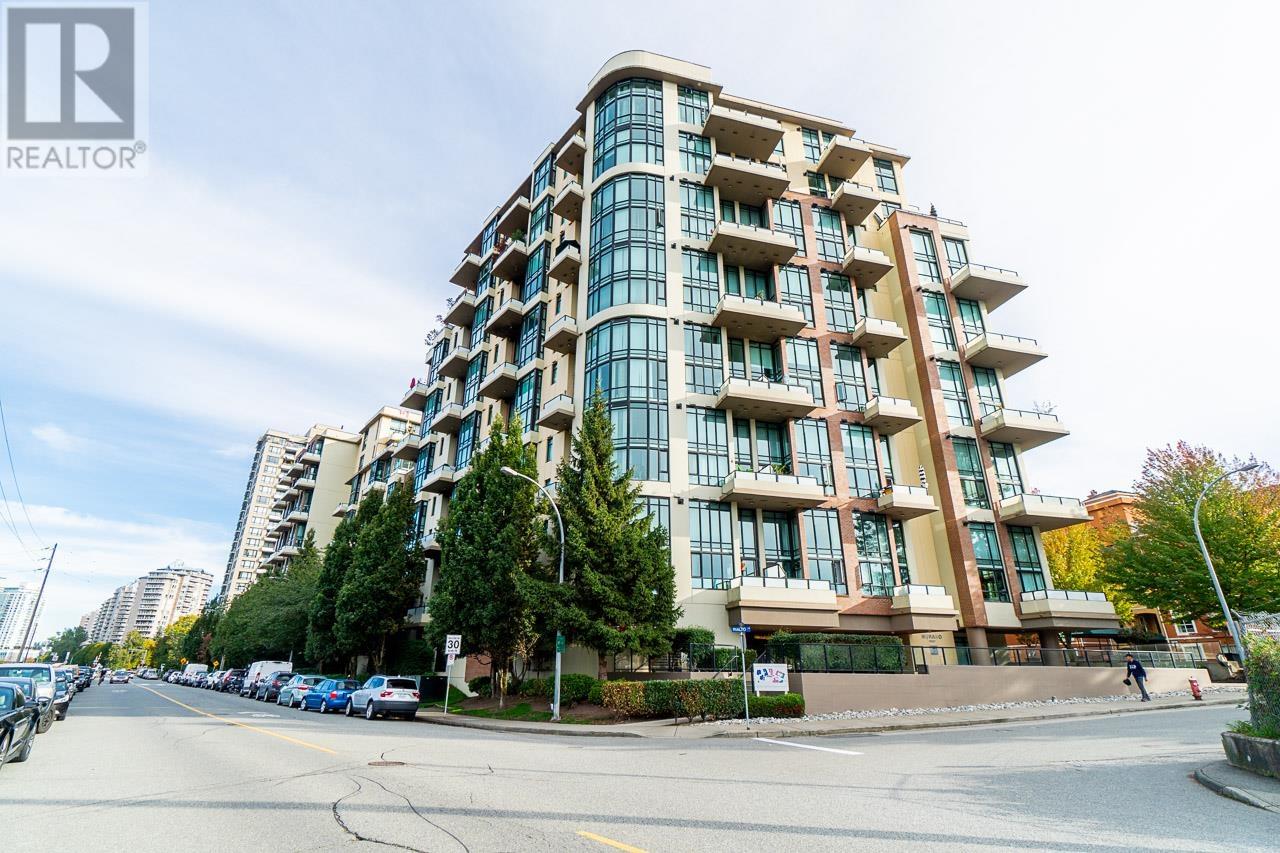 110 7 Rialto Court, New Westminster, British Columbia  V3M 7A8 - Photo 2 - R2820425