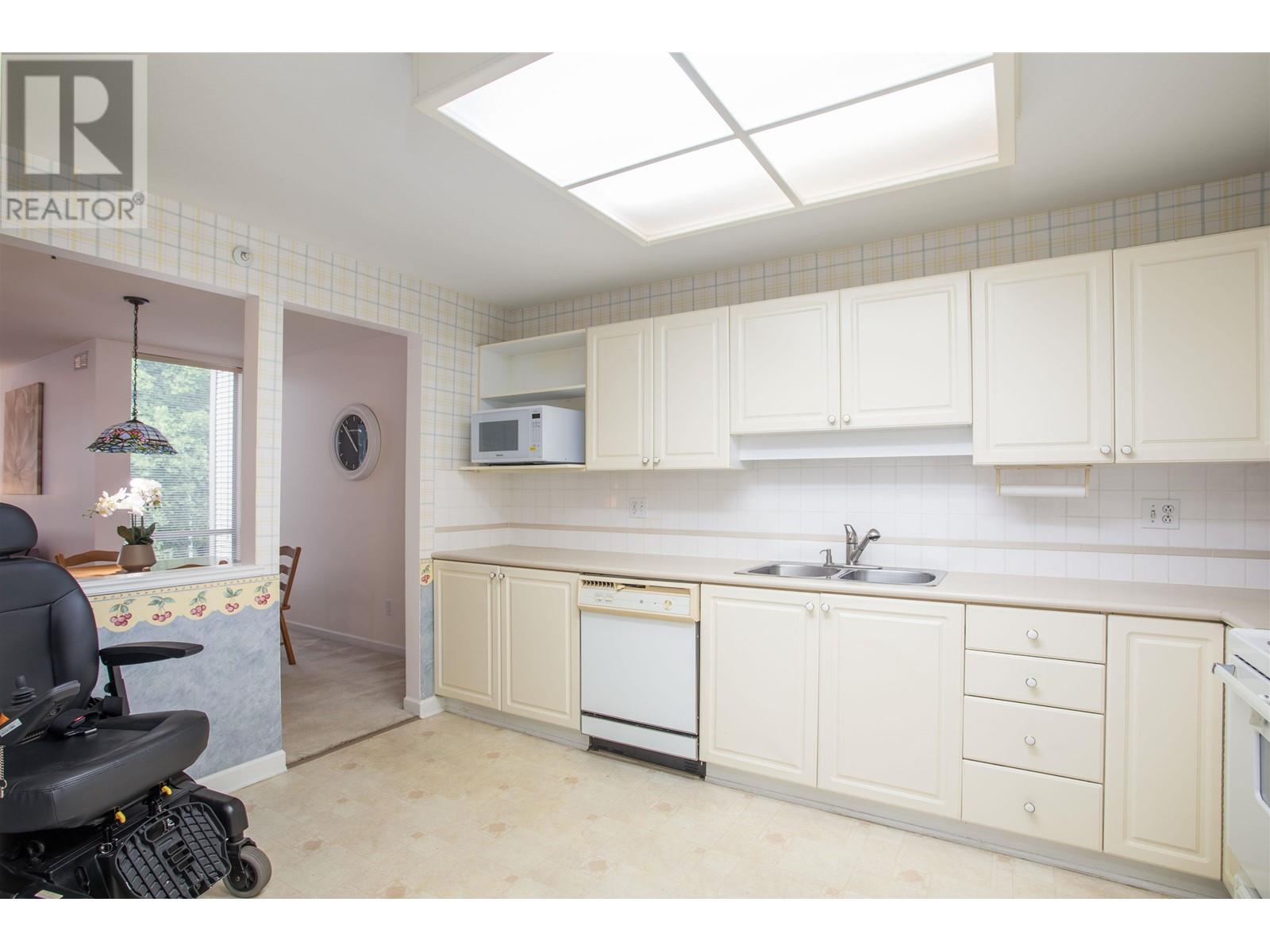 204 19122 122 Avenue, Pitt Meadows, British Columbia  V3Y 2N7 - Photo 9 - R2821745