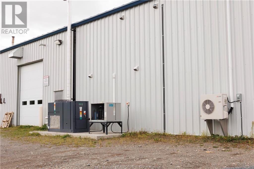 651 Main St, Grand Sault, New Brunswick  E3Z 2W6 - Photo 7 - M147211