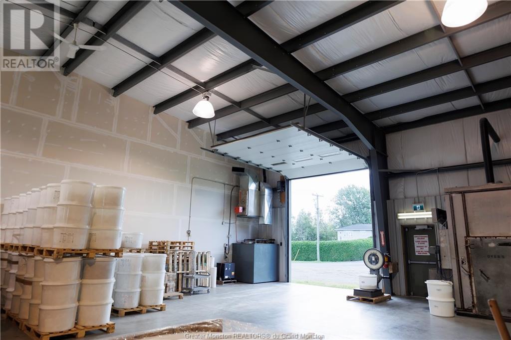 651 Main St, Grand Sault, New Brunswick  E3Z 2W6 - Photo 32 - M147211