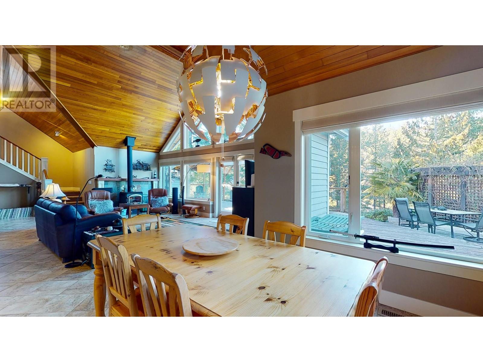 5393 Sans Souci Road, Halfmoon Bay, British Columbia  V7Z 1B6 - Photo 13 - R2821687