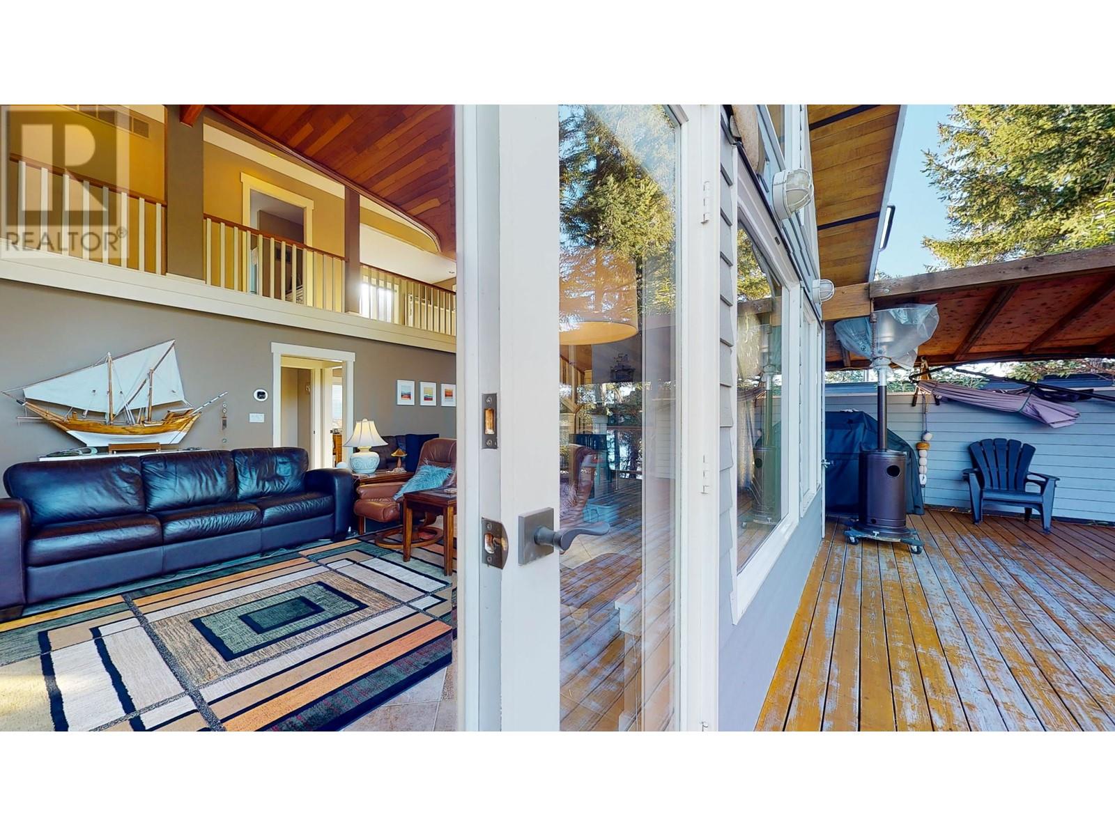 5393 Sans Souci Road, Halfmoon Bay, British Columbia  V7Z 1B6 - Photo 14 - R2821687