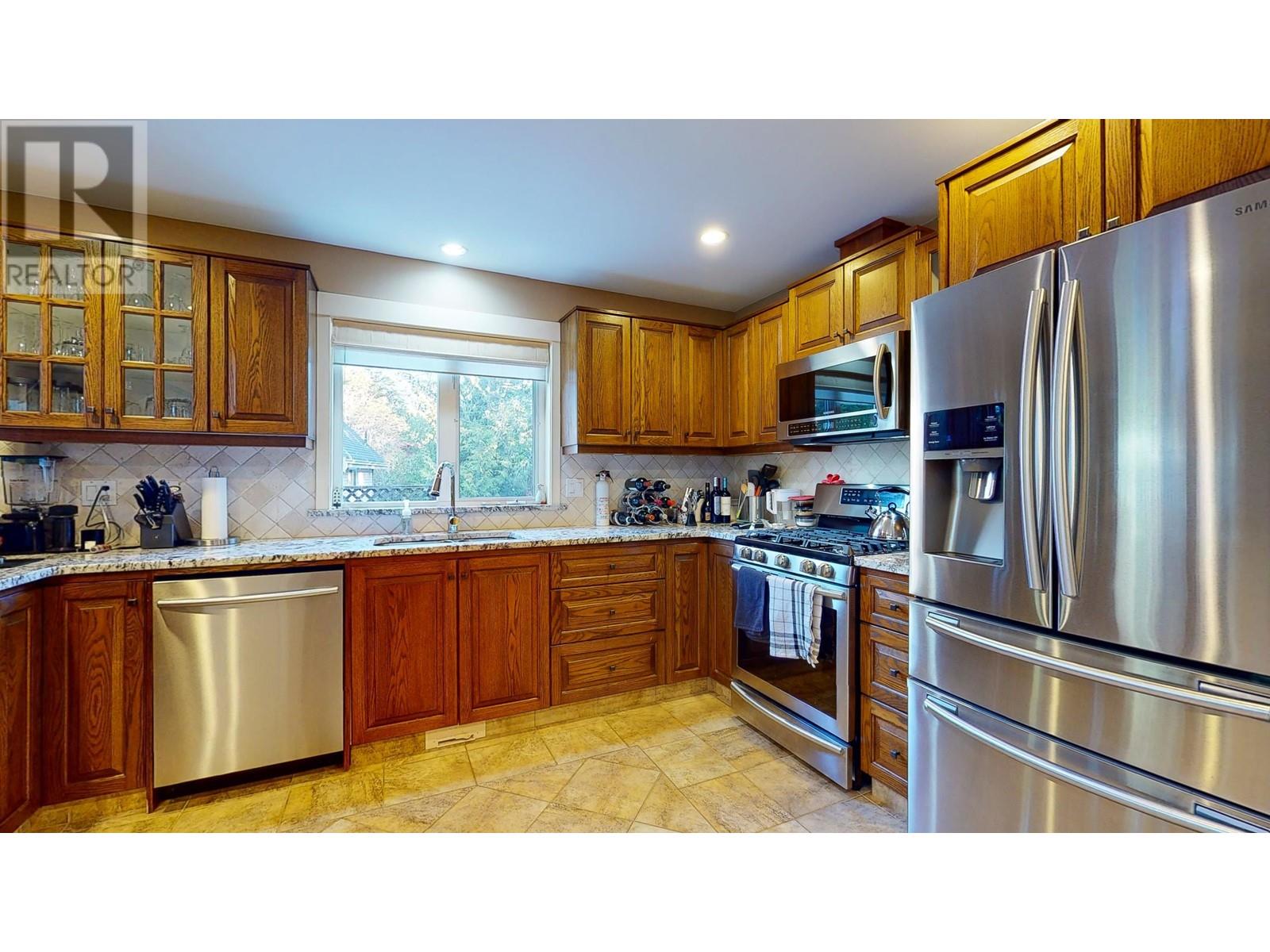 5393 Sans Souci Road, Halfmoon Bay, British Columbia  V7Z 1B6 - Photo 15 - R2821687