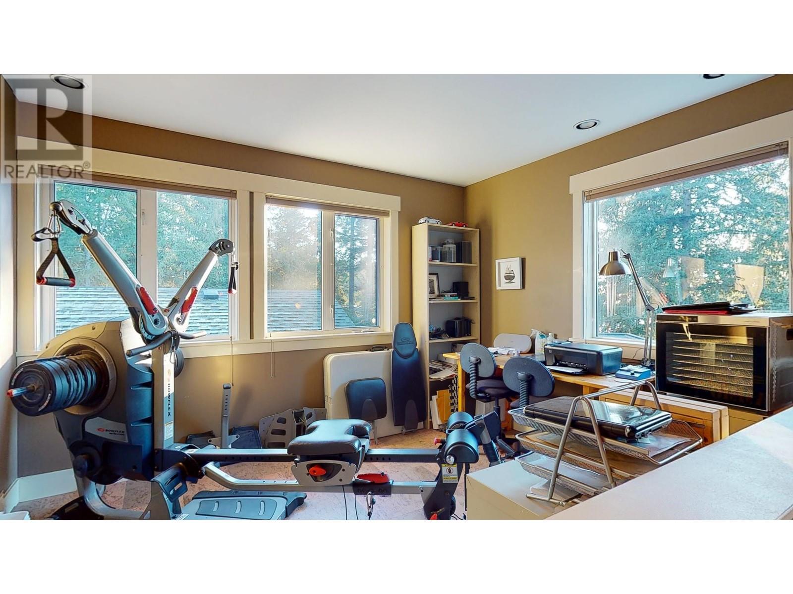 5393 Sans Souci Road, Halfmoon Bay, British Columbia  V7Z 1B6 - Photo 30 - R2821687