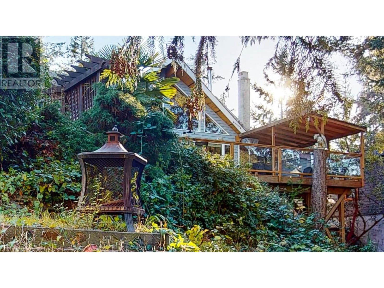 5393 Sans Souci Road, Halfmoon Bay, British Columbia  V7Z 1B6 - Photo 33 - R2821687